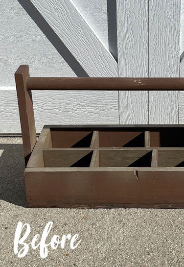 Wooden Caddy Decor Ideas, Diy Tray Makeover, Wooden Tool Caddy, Silver Tray Decor, Silver Plate Decor, Diy Toolbox, Old Tool Boxes, Tool Box Diy, Wood Tool Box