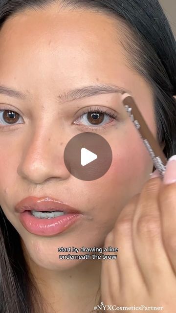 Thick Eyebrow Shapes For Round Faces, Shaping Brows For Beginners, How To Fill In Eyebrows With Pencil, Eyebrow Tutorial For Beginners Natural, Brow Tutorial Natural, Easy Eyebrow Tutorial For Beginners, Asian Eyebrows Tutorial, How To Do Natural Eyebrows, Eyebrow Tutorial With Pencil