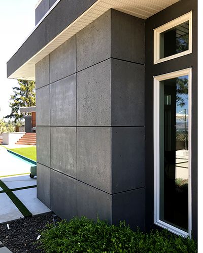 Boundary Wall Lighting, Outdoor Esthetics, Wall Lighting Design Modern, Concrete Wall Exterior, Concrete Wall Outdoor, Cement Wall Design, Concrete Exterior House, Cement Homes, Wall Design Outdoor