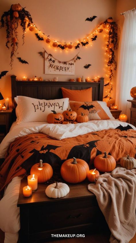 FALL DECOR IDEAS - HALLOWEEN DECOR IDEAS FOR BEDROOMS Fall Halloween Bedroom Decor, Halloween Themed Room Aesthetic, Cute Fall Decor For Bedroom, Autumn Room Ideas, Halloween Room Ideas Bedrooms, Halloween Room Decor Aesthetic, Halloween Aesthetic Room, Fall Themed Room, Halloween Decorations For Bedroom