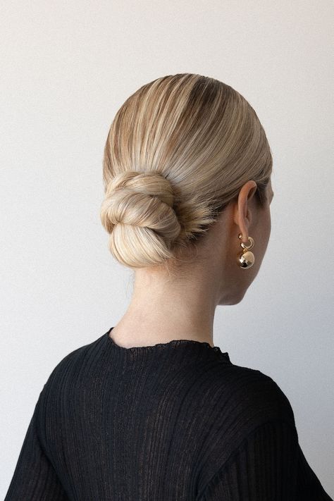 Medium Length Hair Styles Updos, Unique Bridesmaids Hairstyles, Modern Buns Hair, Unique Updos Creative, Different Updo Hairstyles, Unique Hair Updos, Ballerina Hairstyles Aesthetic, How To Do Low Bun Hairstyles, Sleek Up Do Hairstyles