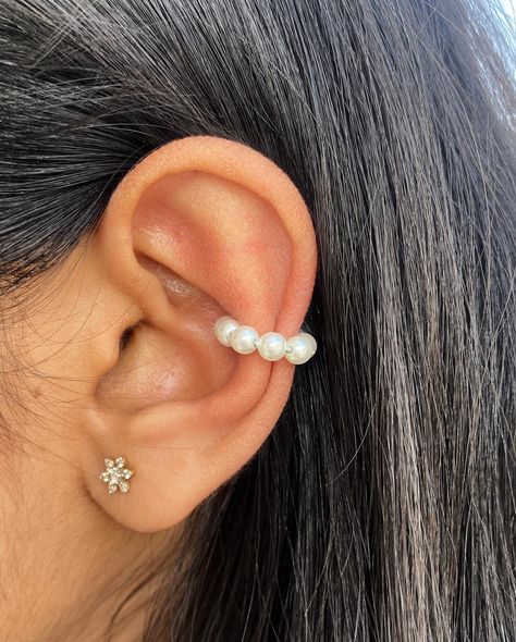 Beaded earcuff ✧˖°.❤︎ No piercing required (press-ons) Dm to order👾 #earcuff #beads #pearl #ear #dainty #daze #nopiercingneeded Pearl Ear Piercings, Press Ons, March 3, Ear Piercings, Ear Cuff, Piercings, Beads, On Instagram, Quick Saves