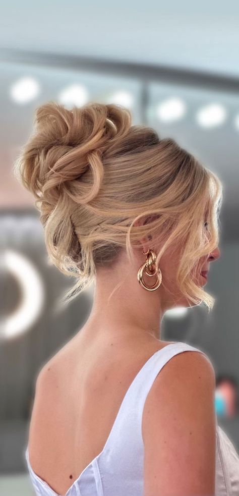 Loose High Updo Wedding, 90s Updo Wedding, French Roll Bun Hairstyle, Modern Twist Updo, Bridal Updo Classic, Pam Anderson Updo Wedding, Undone French Twist Updo, Neat Bridal Updo, Bridal Hair Updo Elegant Classy