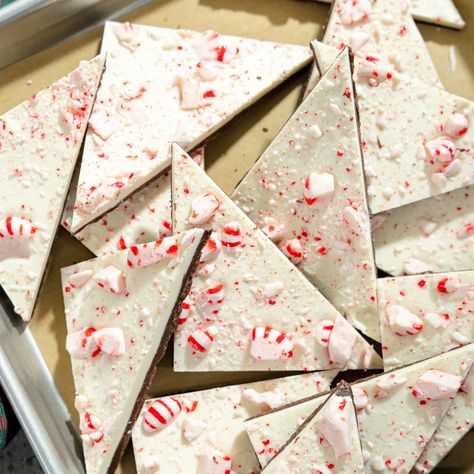 Joanna Gaines's White Chocolate Peppermint Bark Joanna Gaines Christmas, Chocolate Peppermint Bark Recipe, White Chocolate Peppermint Bark, Joanna Gaines Recipes, Holiday Candy Recipes, Peppermint Bark Recipes, Cocoa Krispies, White Almond Bark, Chocolate Peppermint Bark