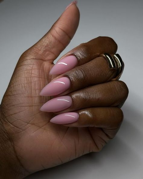 Aprés Gel-X and Structured manicures on Instagram: "This colour has no name unfortunately ❤️  Happy new month x  #dovenailsbysharon #apresgelx #gelx #stilettonails" Nail Design Oval Shape, Bubble Gum Pink Almond Nails, Natural Pink Almond Nails, Two Different Colored Nails On Each Hand, Sharp Almond Nails, Safe Nails, Pleasing Nails, Nail Cam, Almond Shaped Nails Designs