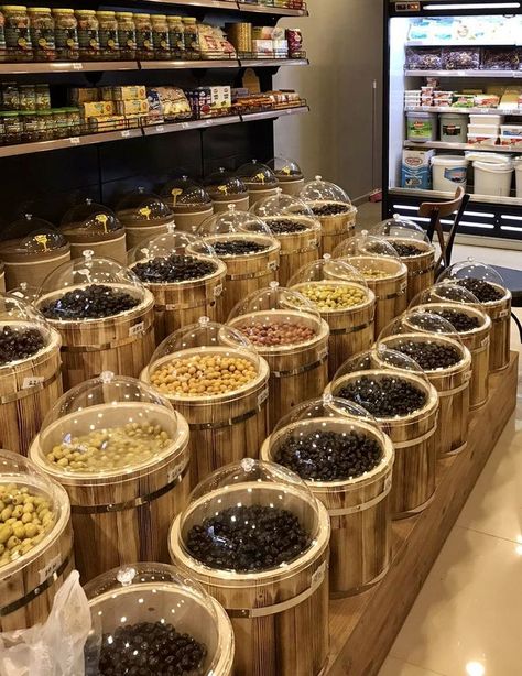 Supermarket Design Interior, Organic Supermarket, Fruit And Veg Shop, Cheese Store, Grain Store, Grocery Store Design, Grocery Supermarket, Retail Store Interior Design, Decorações Com Comidas