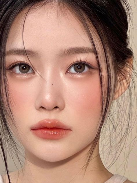 Makeup Ala Korea, Makeup Asia, Makeup Cantik, Asian Makeup Looks, Light Makeup Looks, Korean Makeup Look, Korea Makeup, Soft Makeup Looks, Korean Eye Makeup