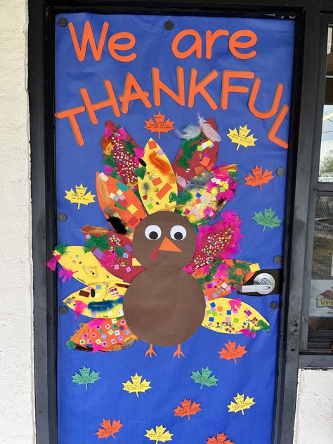 Thanksgiving Door Contest Ideas, Thanks Giving Door Decorations For School, Turkey Door Ideas For Classroom, Thanks Giving Classroom Door, Thanksgiving Decorations Door Classroom, November Class Door Ideas, Thanksgiving School Door Ideas, November Theme Classroom Door, Thanksgiving Doors For Classroom