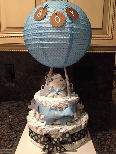 Hot Air Balloon Diaper Cake by AngelasWorkOfheART on Etsy Hot Air Balloon Diaper Cake, Bear Diaper Cake, Diaper Cake Boy, Jungle Baby Shower Theme, Diy Baby Shower Gifts, Baby Diaper Cake, Jungle Baby Shower, Shower Bebe