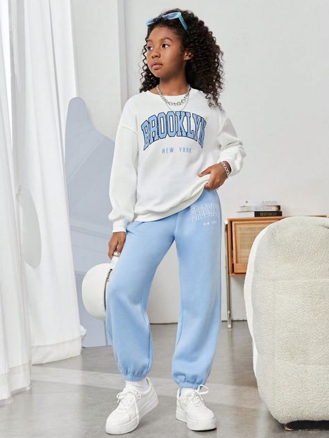 SHEIN Kids Cooltwn Tween Girl Letter Graphic Drop Shoulder Pullover & Sweatpants | SHEIN Fashion Outfits For Kids Girl, Pre Teen Outfits Girl, Cute Clothes For Teenagers School, Outfits For 12 Yo Girl, Cute Cloths For Girls 10-12, Shein Outfits For Kids, Clothes For 13 Yrs Old Girl, Pre Teen Girls Outfits, Over Sized Outfits