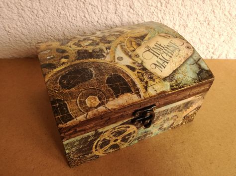 Men Steampunk, Watch Box For Men, Mens Valet, Wooden Box Diy, Mens Jewelry Box, Wooden Watch Box, Mens Watch Box, Christmas Hair Accessories, Steampunk Watch