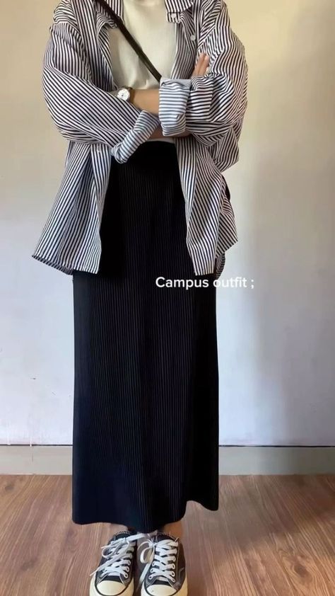 Stylish Outfits Casual, Rok Outfit, Chique Outfit, Stile Hijab, Modesty Outfits, Aesthetic Korean, Muslim Outfits Casual, Hijabi Outfits Casual, Foto Tips