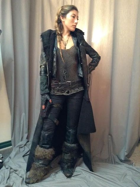 Post Apocalyptic Outfit, Apocalypse Fashion, Apocalyptic Clothing, Stile Casual Chic, Post Apocalyptic Fashion, Arte Punk, Apocalyptic Fashion, Post Apocalyptic, Fantasy Clothing