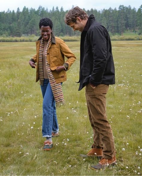 L.L.Bean - The Outside Is Inside Everything We Make Llbean Style Fashion, Ll Bean Mens Outfits, Ll Bean Outfit Women, Ll Bean Aesthetic, Ll Bean Outfit, Ll Bean Catalog, Bean Boots Outfit, Ll Bean Style, Ll Bean Shoes