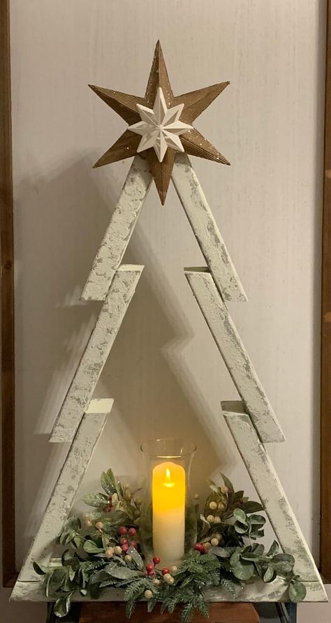 Things To Auction Off, Diy Wood Trees Christmas, Wood Christmas Tree Ideas, Wooden Christmas Tree Ideas, Wood Tree Decor, Wood Christmas Trees Diy, Wooden Christmas Trees Diy, Wood Christmas Trees, Wooden Xmas Trees