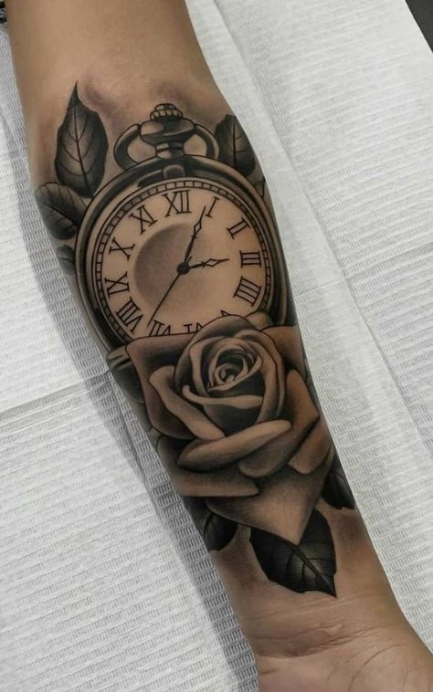 Tato Jam, Time Piece Tattoo, Clock And Rose Tattoo, Watch Tattoo Design, Rose Tattoos For Men, Clock Tattoo Design, Forearm Tattoo Design, Inspiration Tattoo, Tattoos Geometric