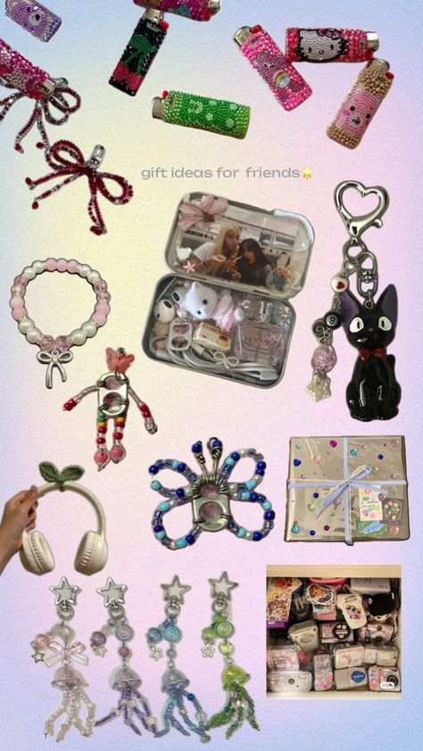 DIY, gifts, small gifts, present, friendship, headphones, aesthetics, accessories, digital camera Homemade Gifts For Friends Aesthetic, Gifts For Hippie Friends, Vintage Handmade Gifts, Aesthetics Accessories, Homemade Gifts For Friends, Craft Christmas Gifts, Crafty Gifts, Secret Santa Gifts, Girly Jewelry