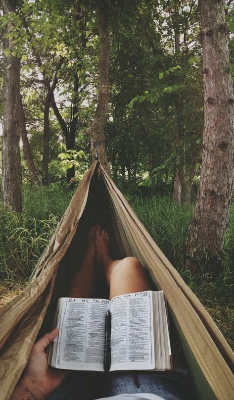 . Into The Wild, Camping Ideas, Ideas Aesthetic, Wanderlust Travel, Oh The Places Youll Go, Adventure Awaits, Aesthetic Outfits, Adventure Time, Glamping