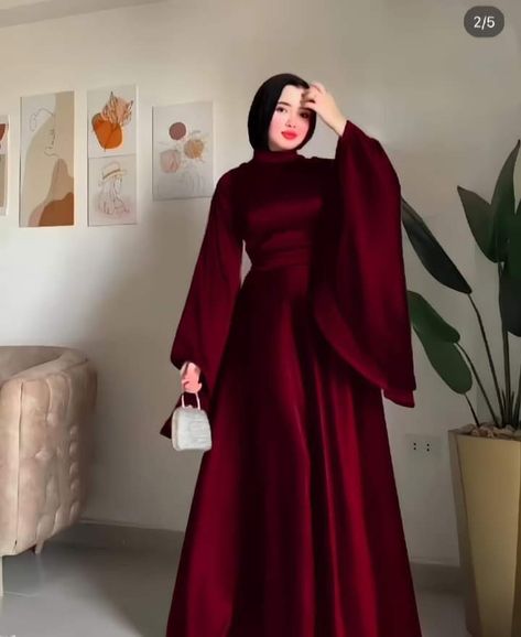 Hijabi Dresses Soiree, Flare Dress Outfit, Soiree Dresses For Hijab, Hijabi Dresses, Stylish Outfits Casual, Hijab Dress Party, Muslim Dresses, Bride Dress Simple, Modest Dresses Fashion