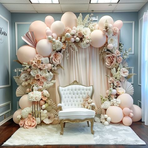 ✨🌸 Wow your guests and honor your VIP with our breathtaking floral and balloon backdrop! 🎉🎈 Whether it's a birthday celebration, bridal shower, or corporate event, our custom designs will add a touch of glamour to any occasion. Pin now to inspire your event decor! #EventPlanning #GuestOfHonor #FloralBackdrop #BalloonArtistry ✨🌸 Balloon And Flower Decorations For Birthday, Floral And Balloon Decor, Balloon Decorations For Weddings, Bridal Shower Design Decor, Quince Balloon Arch, Balloon Designs Decoration, Baby Shower Floral Backdrop, Debut Backdrop Ideas, Flower And Balloon Backdrop