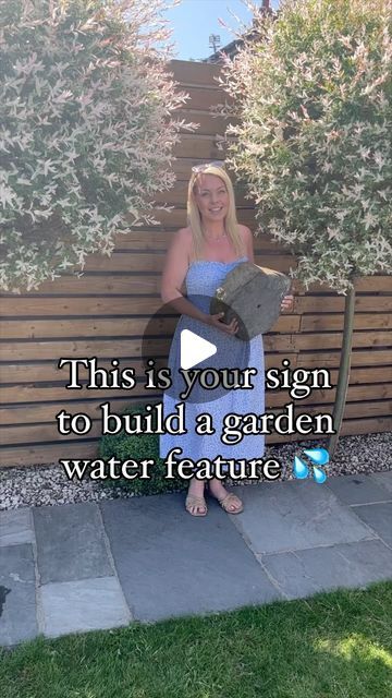 Outdoor Waterfall Fountain Ideas, Diy Rock Water Fountain, Diy Fountains Backyard Water Walls, Diy Wall Water Feature, Garden Water Features Diy, Water Feature Front Yard, Outdoor Water Fountains Diy, Diy Patio Water Feature, Small Garden Waterfall Diy