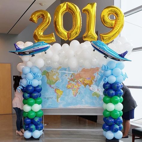 Around The World Theme Centerpieces, Travel Theme Balloon Arch, International Decorations Ideas, Travel Balloon Arch, Around The World Decor, Around The World Decorations, Around The World Theme Party, International Party Theme, Around The World Prom Theme