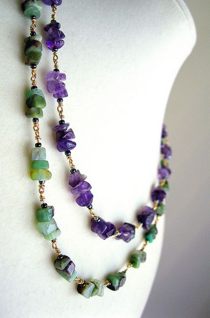 Chinese chrysoprase and amethyst chip necklace by Kick Rox Jewelry, via Flickr Chip Necklace, A Necklace, Bijoux Diy, Purple Fashion, Bead Jewellery, Hand Made Jewelry, Jewelry Patterns, Jewelry Creation, Jewelry Projects