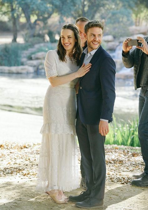 FITZSIMMONS WEDDING I dont watch this show anymore but this ship, i was there for it from the beginning Agent Of Shield, Luke Mitchell, Elizabeth Henstridge, Iain De Caestecker, Fitz And Simmons, Marvel Agents Of Shield, Marvel Show, Marvels Agents Of Shield, Chloe Bennet