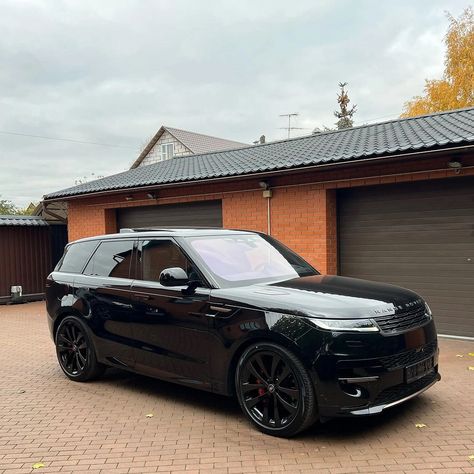 Range Rover Sport Black, 2014 Chevy Impala, Range Rover Sv, Range Rover Black, Garage Design Interior, Luxury Cars Range Rover, Lux Cars, Car Goals, Rims For Cars