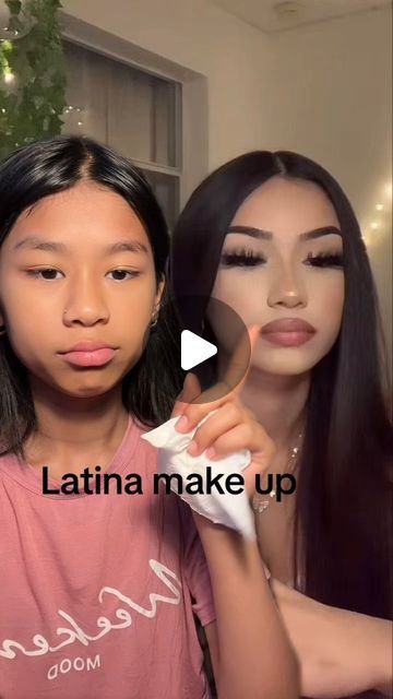 90s Latina Aesthetic Makeup, Cute Latina Makeup, Simple Latina Makeup, Latina Eyeliner, How To Do Latina Makeup, Makeup Looks School, 90s Latina Makeup, Latino Makeup, Mexican Makeup Look