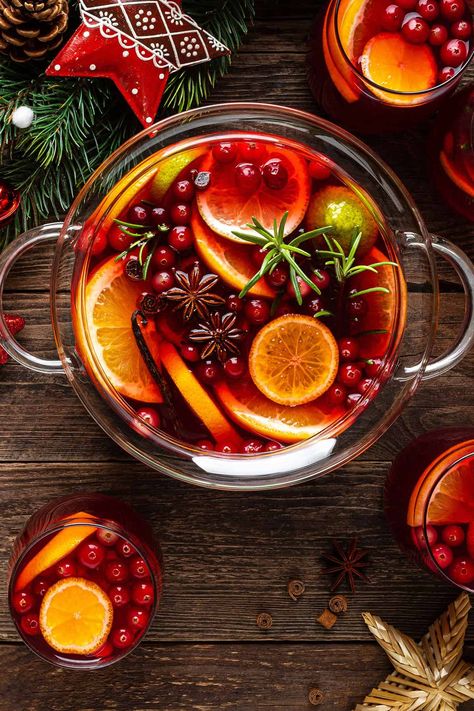 Easy Christmas Punch, Non Alcoholic Christmas Punch, Christmas Diner, Christmas Soup, Menu Sans Gluten, Christmas Punch, Brunch Buffet, Fruity Drinks, Christmas Lunch