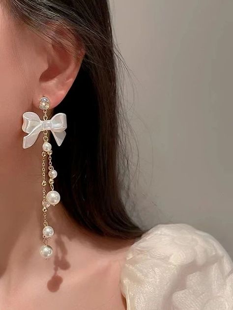 Anting Manik, Pretty Jewelry Necklaces, Korean Earrings, Jewelry Accessories Ideas, Tassel Drop Earrings, Girly Accessories, Classy Jewelry, Fancy Jewellery, Jewelry Lookbook