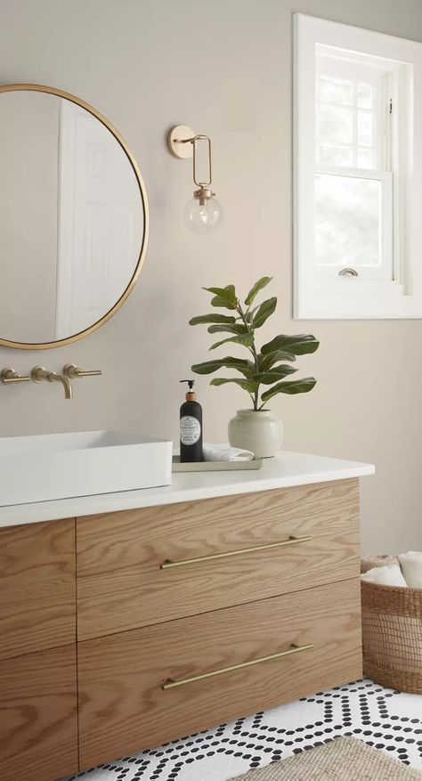 10 Neutral Bathroom Paint Colors That Aren't Just White Small Bathroom Wall Colors Paint Behr, Two Colored Bathroom Walls, Bathroom Cream Walls, Small Bathroom Light Colors, Bathroom Light Paint Colors, Greige Paint Colors Bathroom, Powder Bath Paint Ideas, Cream Wall Bathroom, Modern Neutral Bathroom Design