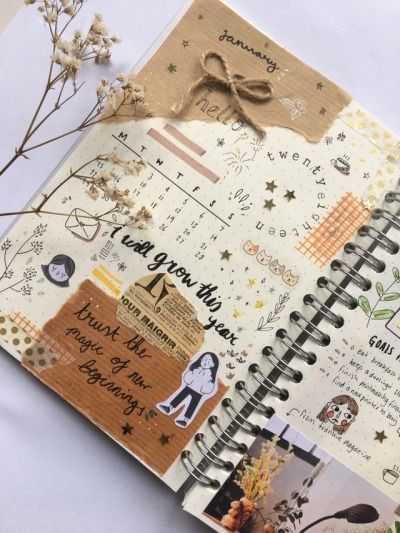 BULLET JOURNAL INSPIRATION Scrap Notebook Ideas, Journal Theme Ideas Aesthetic, Fall Notebook Ideas, Fall Journal Ideas, Aesthetic Notebook Ideas, Fall Journal, Aesthetic Notebook, Diy Journal Books, Bullet Journal Mood