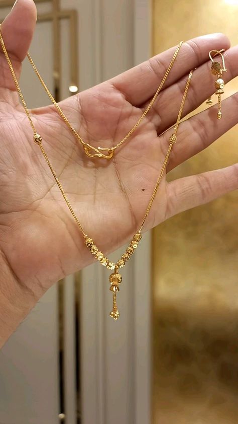 Fancy Dokiya Design, Woman Gold Chain Designs, Chain Women Gold, New Chain Designs Gold Women, Chain Lockets Gold For Women, Chain Set Design In Gold, Gold Neck Chain Designs For Women, Trending Gold Necklace Designs, Gold Chains For Women Design