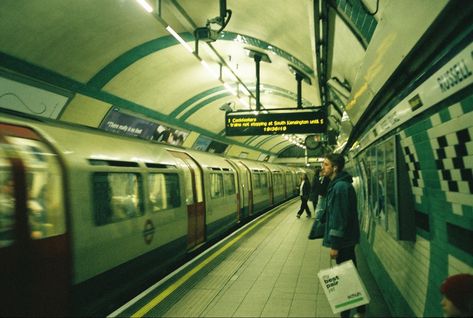 Tube Train Aesthetic, Nicki Core Aesthetic, Urban London Aesthetic, London Underground Photography, London Detective Aesthetic, London 70s Aesthetic, London Green Aesthetic, British 80s Aesthetic, 80s Britain Aesthetic