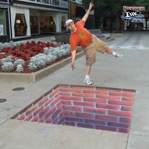 3d Street Painting, Fun Chalk Art, Street Art Illusions, Pavement Art, 3d Chalk Art, Sidewalk Chalk Art, Sidewalk Art, 3d Art Drawing, Art Optical