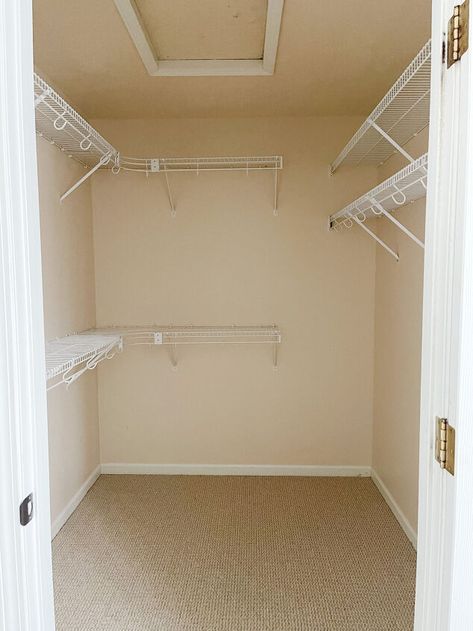 Modern Small Bedroom Design, Small Walkin Closet, Modern Small Bedroom, Walkin Closets Design, Wire Closet Organizers, Small Walk In Closet Organization, Small Closet Makeover, Small Master Closet, Small Bedroom Design Ideas