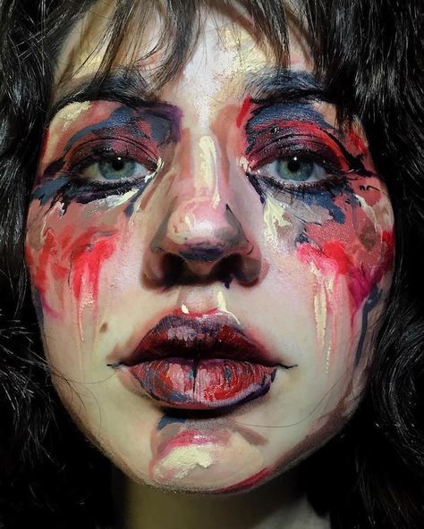 Body Art Makeup Artist Uses Faces as Canvas for Abstract Paintings Fantasy Make-up, Halloweenský Makeup, Pop Art Makeup, Drag Make-up, Alternative Makeup, Photographie Portrait Inspiration, Drawing Faces, Art Makeup, Creative Makeup Looks