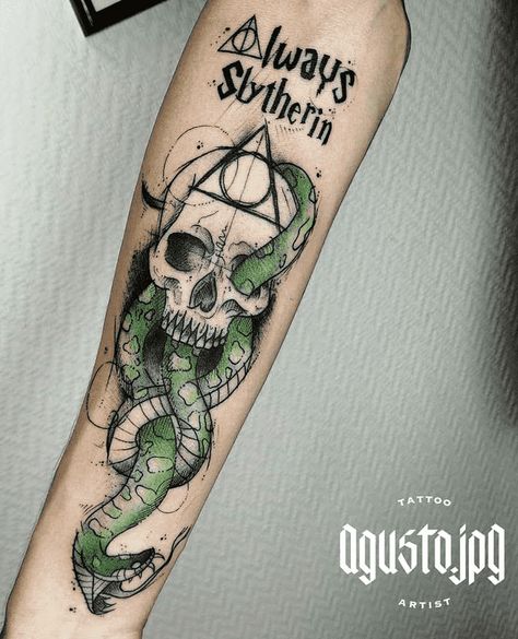 Slytherin Tattoo Design, Harry Potter Slytherin Tattoo Ideas, Deatheaters Tattoo, Slytherin Crest Tattoo, Deatheater Tattoo Design, Tattoo Ideas Slytherin, Harry Potter Snake Tattoo, Slytherin Snake Tattoo, Slytherin Tattoo Minimalist