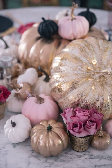 Mauve Halloween Decor, Rose Gold Pumpkin Decor, Pink And Gold Pumpkins, Pink Halloween Tablescape, Rose Gold Halloween, Pastel Fall Decor, Pink Fall Aesthetic, Gold Tablescape, Lil Pumpkin Baby Shower