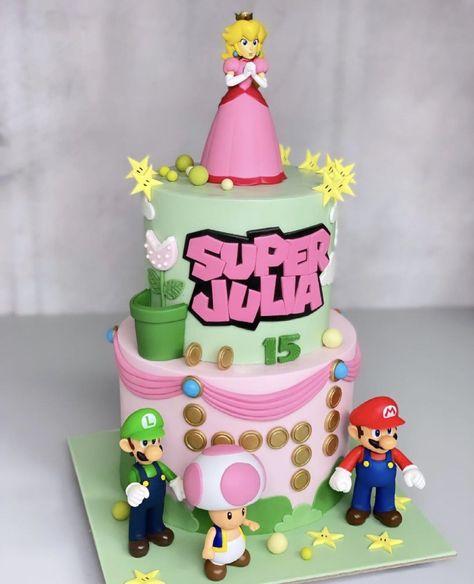 Princes Peach Cake Ideas, Super Mario Peach Cake, Peaches Cake Mario, Princess Peaches Cake, Super Mario And Princess Peach Party, Princess Peach Birthday Party Cake, Rosalina Cake, Princess Peaches Birthday Theme, Mario And Princess Peach Cake