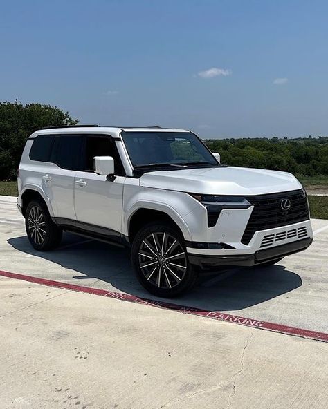 Lexus of Concord on Instagram: "📸🔥 All-New 2024 #Lexus GX 550 LUXURY SUV* with Eminent White Pearl paint and 22 inch wheels. Two exclusive pictures of the SUV captured in Texas via @ryco25 ✨ 349 horsepower 3.4L V6 engine twin-turbo ✨ 10 speed automatic transmission ✨ premium triple beam LED headlights * 2024 GX 550 prototype vehicle shown. Not available for purchase. The 2024 GX will be assembled at the Tahara plant in Japan and is expected to go on sale in early 2024. Stay tuned for updates Suvs For Women Vehicles, Suv Cars Luxury, New Cars 2024, Lexus Nx 350 F Sport 2024, Lexus Suv 2023, Lexus Hybrid Suv, Lexus Hybrid Suv 2023, 2024 Suv Cars, 2024 Lexus Gx 550