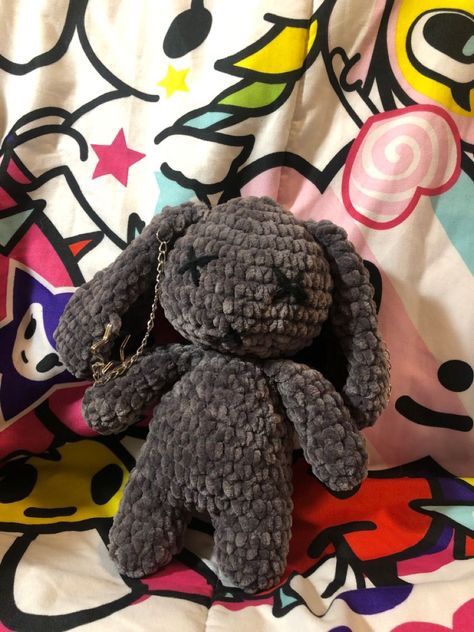 Goth Crochet Knitting & Tools, Crochet Bat Amigurumi Free Pattern, Dark Crochet Patterns, Crochet Ideas Alt, Punk Plushies, Crochet Ideas Boyfriend, Weird Crochet Plushies, Grey Yarn Crochet Ideas, Goth Crochet Plushies