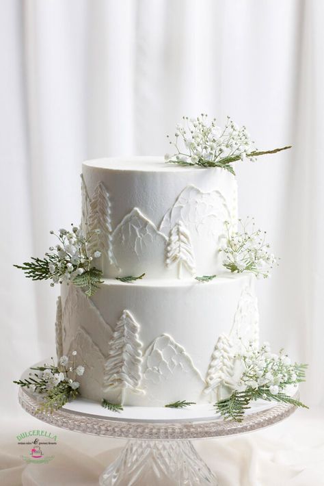 White Mountain Wedding Cake, Mountain Cake Wedding, Small Wedding Cakes Christmas, Small Tier Wedding Cake, 2 Tier White Wedding Cake With Greenery, Winter Wedding Cakes Rustic, Wedding Cakes Christmas Theme, Woodsy Wedding Cake Ideas, Simple Wedding Cake Winter