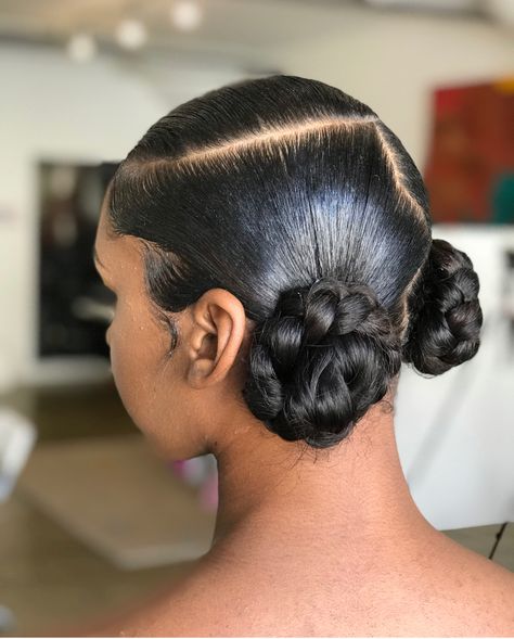 Natural Updo, Cabello Afro Natural, Natural Hair Bun Styles, Natural Hairstyles For Kids, Girls Natural Hairstyles, Pelo Afro, Paleo Vegan, Natural Hair Styles Easy, Low Bun