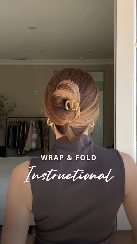 Nichole Ciotti | Breaking down how to do my recent claw clip bun 💁‍♀️ #hair #hairtutorial #updo #hairstyles | Instagram Easy Updos For Medium Hair With Claw Clip, Professional Claw Clip Hairstyles, Claw Clip Hairstyles Wedding, Quick Work Hairstyles For Long Hair, Claw Clip Updo Medium Hair, Messy Claw Clip Hairstyles Short Hair, Claw Clip Updo Long Hair, Fancy Claw Clip Hairstyles, Updos For Long Hair Work