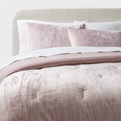 Mauve Comforter, Mauve Bedding, Blush Bedding, Red Comforter, Velvet Comforter, Pink Comforter, Velvet Bedding Sets, Top Of Bed, Glam Bedroom