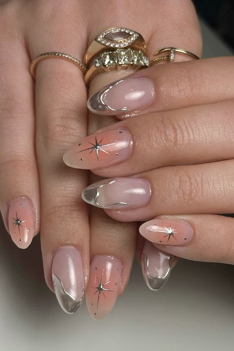 nail art Trendy Nail Designs Unique, Nail Inspo Almond Short, Chestnut Nails, Cocktail Nails, Nails Fall Autumn, Nail Autumn, Shellac Nails Fall, Classy Acrylic, Holiday Manicure