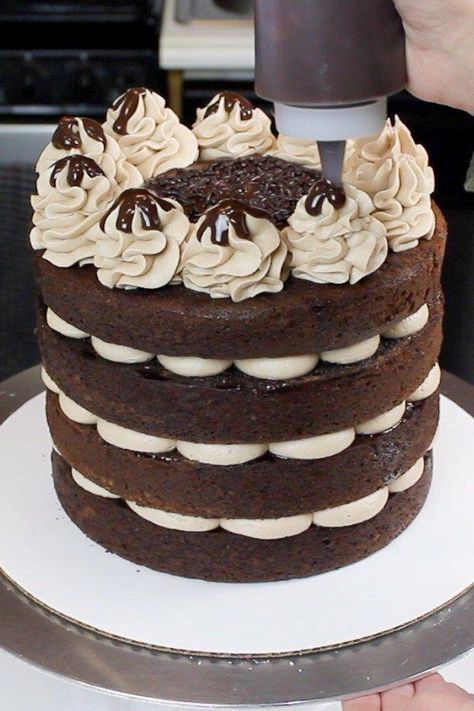 Whipped Chocolate Buttercream, Naked Chocolate Cake, Chocolate Ganache Drizzle, Chocolate Ganache Filling, Milk Chocolate Ganache, Mini Torte, Cake Party, Baking Cocoa, Different Cakes